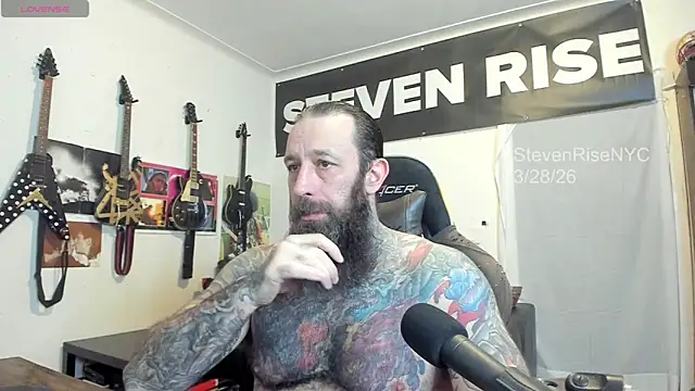 Snapshot of StevenRiseNYC chatting on 29, 3, 2026 StevenRiseNYC online show from 29, 3, 2026