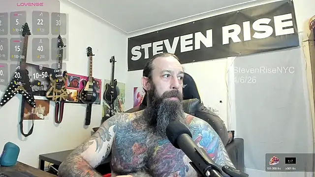 Snapshot of StevenRiseNYC chatting on 6, 4, 2026 StevenRiseNYC online show from 6, 4, 2026
