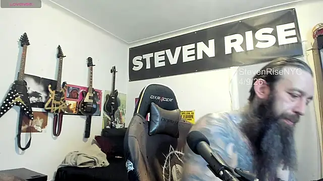 Snapshot of StevenRiseNYC chatting on 10, 4, 2026 StevenRiseNYC online show from 10, 4, 2026