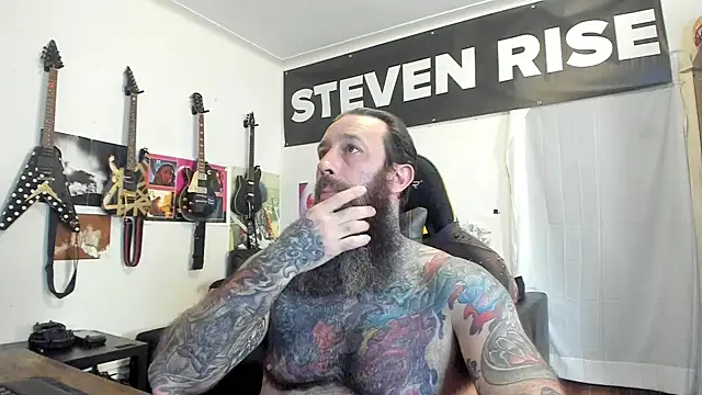 Snapshot of StevenRiseNYC chatting on 14, 4, 2026 StevenRiseNYC online show from 14, 4, 2026
