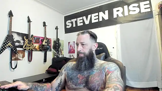 Snapshot of StevenRiseNYC chatting on 18, 4, 2026 StevenRiseNYC online show from 18, 4, 2026