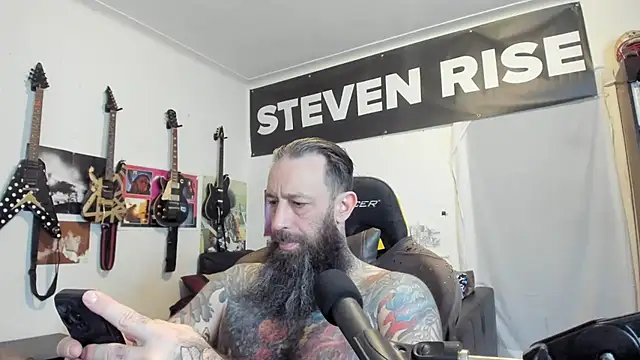 Snapshot of StevenRiseNYC chatting on 29, 4, 2026 StevenRiseNYC online show from 29, 4, 2026