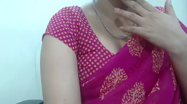 Lovely Siri 23 online show from 21, 2, 2025
