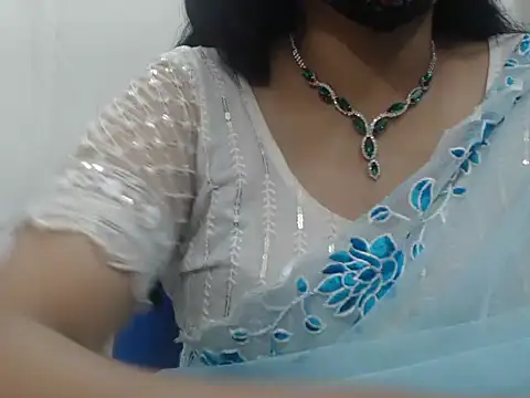 Lovely Siri 23 online show from 4, 12, 2025