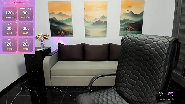 Snapshot of Sofia_Ford chatting on 10, 10, 2025 Sofia Ford online show from 10, 10, 2025