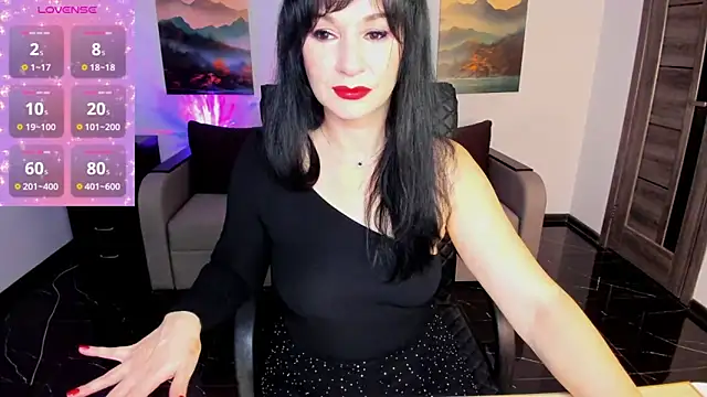 Snapshot of Sofia_Ford chatting on 5, 12, 2025 Sofia Ford online show from 5, 12, 2025