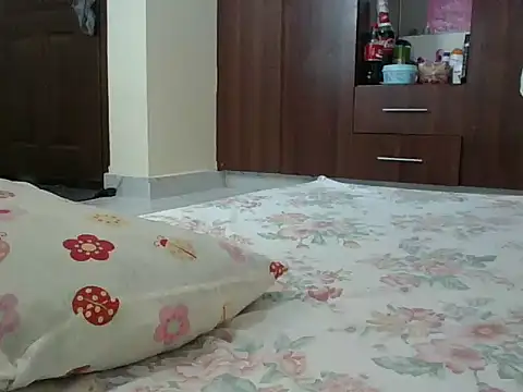 sweet-fancy online show from 28, 10, 2025