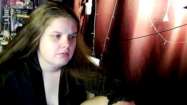 Snapshot of so_cute777 chatting on 12, 11, 2025 so cute777 online show from 12, 11, 2025