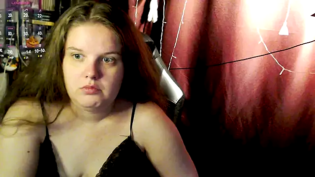 Snapshot of so_cute777 chatting on 17, 11, 2025 so cute777 online show from 17, 11, 2025