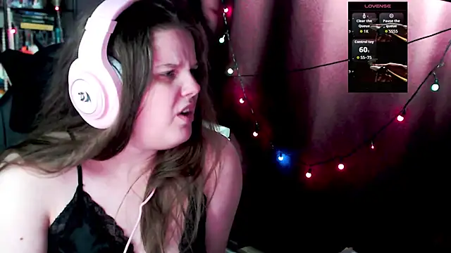 Snapshot of so_cute777 chatting on 2, 12, 2025 so cute777 online show from 2, 12, 2025