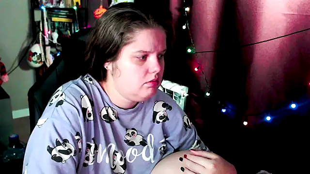 Snapshot of so_cute777 chatting on 18, 12, 2025 so cute777 online show from 18, 12, 2025