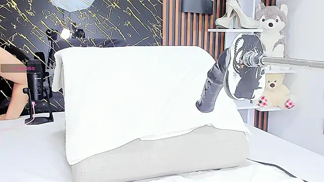  julyy  online show from 30, 10, 2025