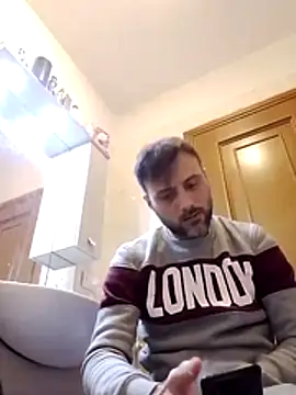 Snapshot of coppiasenzacensura chatting on 5, 1, 2026 coppiasenzacensura online show from 5, 1, 2026