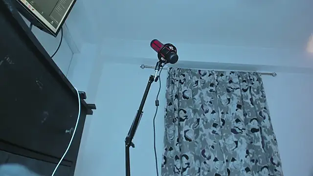 Snapshot of eileen_pinkman chatting on 7, 11, 2025 eileen pinkman online show from 7, 11, 2025