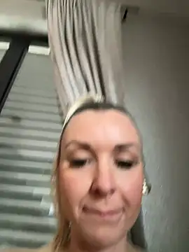 Snapshot of Bella-Tight chatting on 26, 3, 2026 Bella-Tight online show from 26, 3, 2026