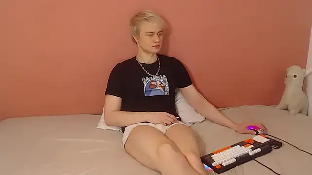 Oliver sweet  online show from 24, 3, 2026