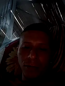 Somospareja1987 online show from 19, 10, 2025