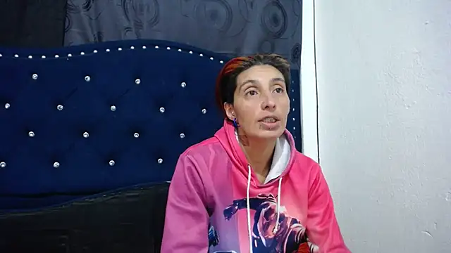 anyu1306 online show from 5, 1, 2025