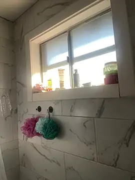 LawrenceBanques online show from 6, 2, 2026