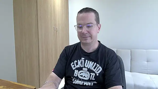 BrettJ81 online show from 2, 2, 2026