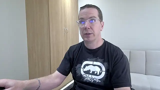 BrettJ81 online show from 15, 5, 2026