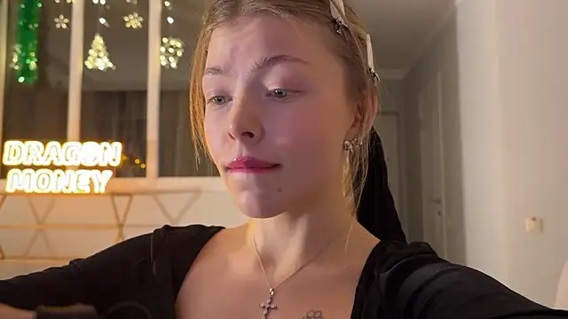 Aliceimhorny online show from 9, 12, 2024