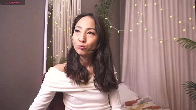 1reisatumi  online show from 16, 12, 2025