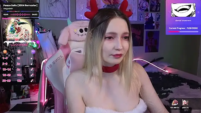 Snapshot of Evie_Ro chatting on 31, 12, 2024 Evie Ro online show from 31, 12, 2024