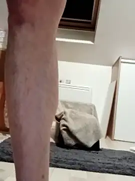 Snapshot of JOHANNA9MOI02 chatting on 27, 11, 2025 JOHANNA9MOI02 online show from 27, 11, 2025