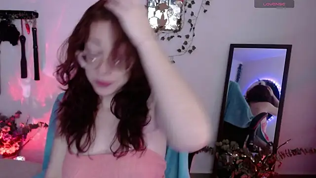 Snapshot of Eve_Blue77 chatting on 15, 11, 2025 Eve Blue77 online show from 15, 11, 2025