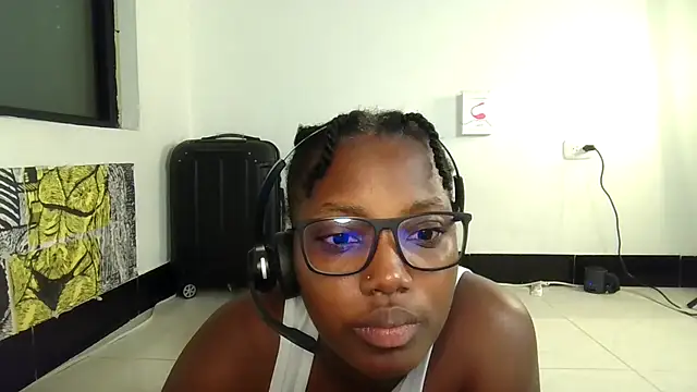 Snapshot of Ashaichious chatting on 6, 11, 2025 Ashaichious online show from 6, 11, 2025