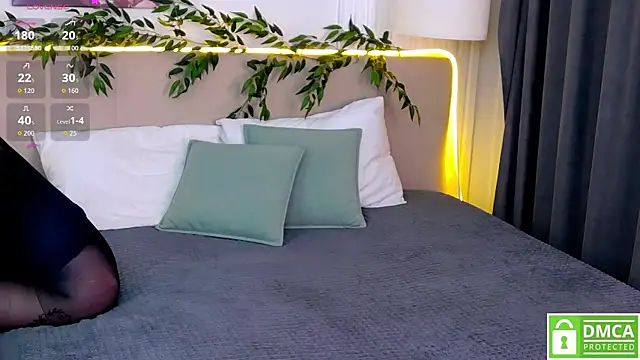 AmaliaBell online show from 4, 11, 2025