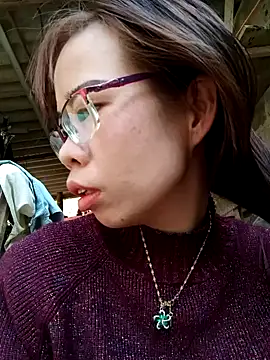   Mai-love19   online show from 11, 1, 2025