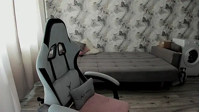 Snapshot of Lis_Kollen chatting on 4, 5, 2026 Lis Kollen online show from 4, 5, 2026