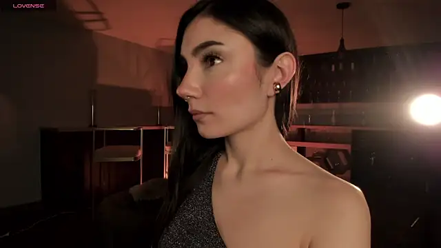 AmyArmstrong online show from 25, 1, 2025