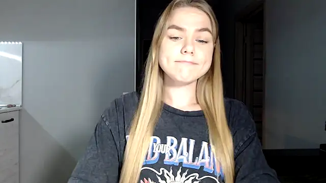 Snapshot of Sunbeam_ chatting on 17, 11, 2025 Sunbeam online show from 17, 11, 2025