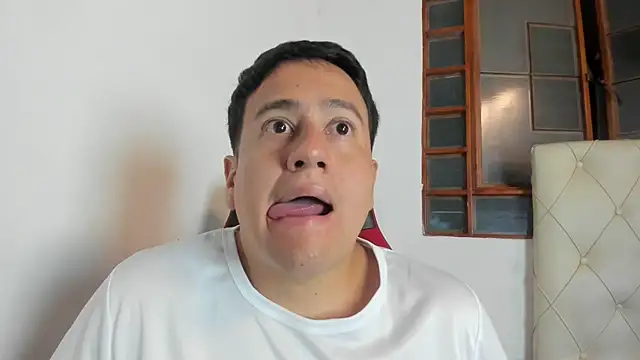 Snapshot of oliver_price1 chatting on 7, 3, 2026 oliver price1 online show from 7, 3, 2026