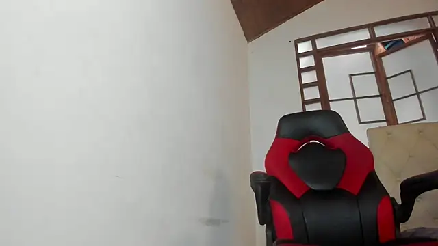 Snapshot of oliver_price1 chatting on 29, 3, 2026 oliver price1 online show from 29, 3, 2026