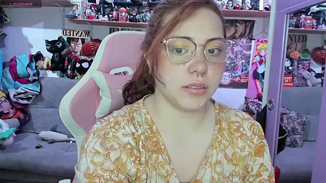 Snapshot of soficammy chatting on 1, 4, 2026 soficammy online show from 1, 4, 2026