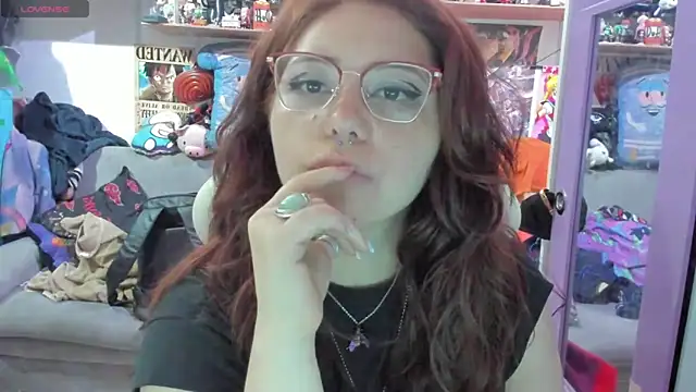 Snapshot of soficammy chatting on 9, 4, 2026 soficammy online show from 9, 4, 2026