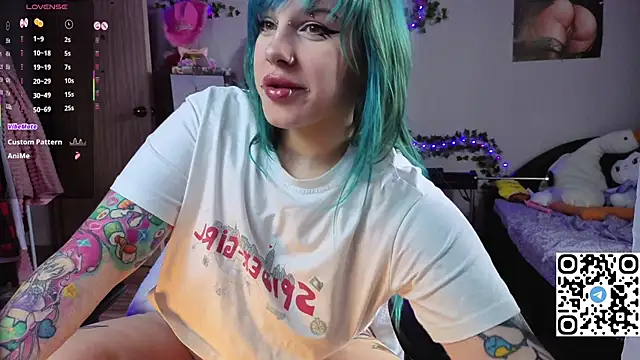 Snapshot of Silvia_Santorskii chatting on 5, 4, 2026 Silvia Santorskii online show from 5, 4, 2026