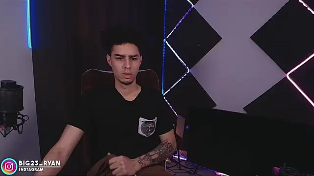 Snapshot of bigryann23 chatting on 6, 2, 2026 bigryann23 online show from 6, 2, 2026