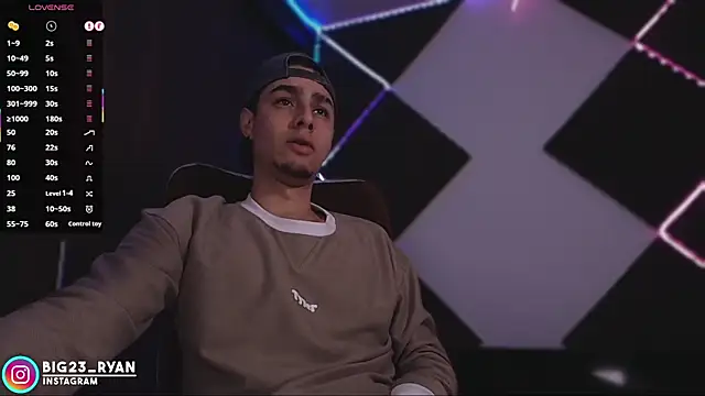 Snapshot of bigryann23 chatting on 13, 2, 2026 bigryann23 online show from 13, 2, 2026