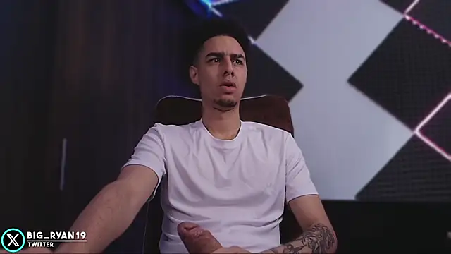 Snapshot of bigryann23 chatting on 17, 2, 2026 bigryann23 online show from 17, 2, 2026