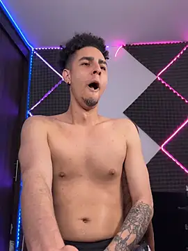 Snapshot of bigryann23 chatting on 22, 2, 2026 bigryann23 online show from 22, 2, 2026